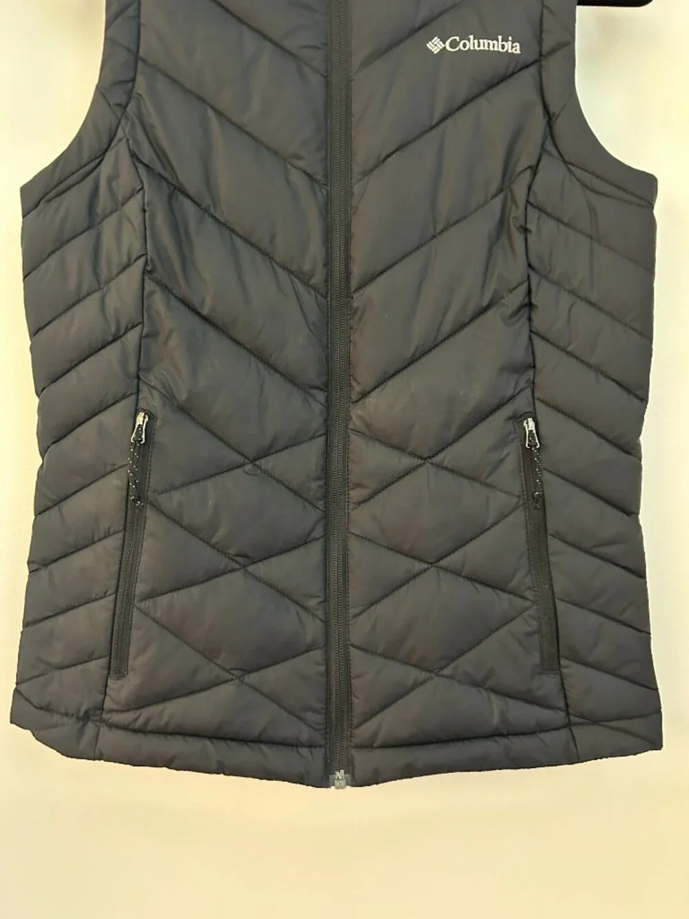 Columbia Women's Insulated Omni Heat Down Heavenly II Vest in Black Size S